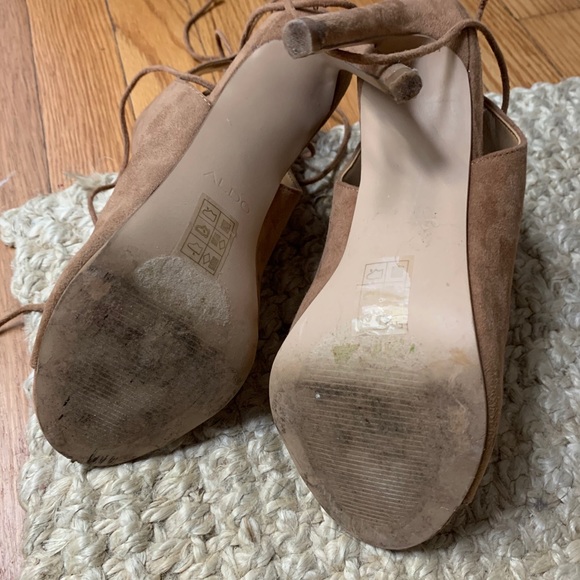 Aldo Suede Tie-up bootie heels - Picture 2 of 5